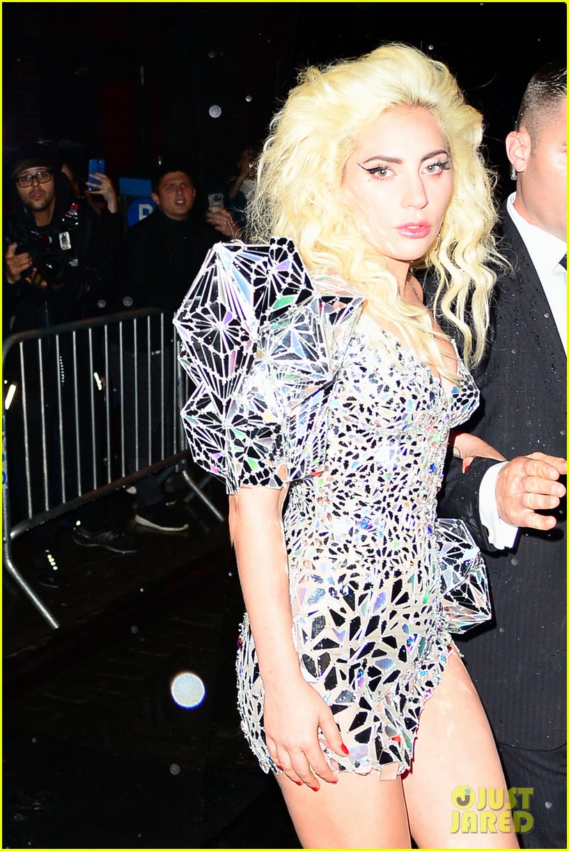 lady-gaga-met-gala-after-party-2016-20.j