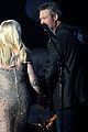 gwen stefani blake shelton billboard music awards 2016 10