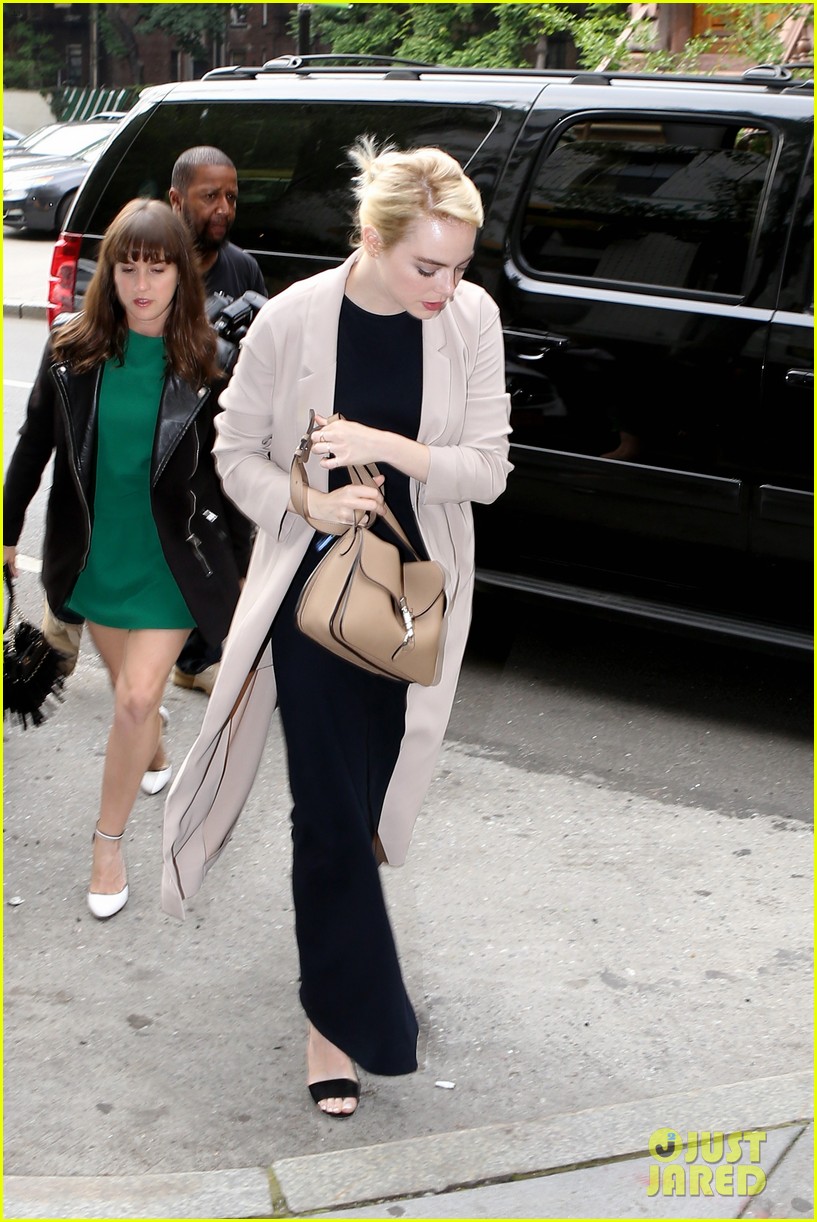 Emma Stone is Leggy & Gorgeous in New York City: Photo 3674191 | Emma