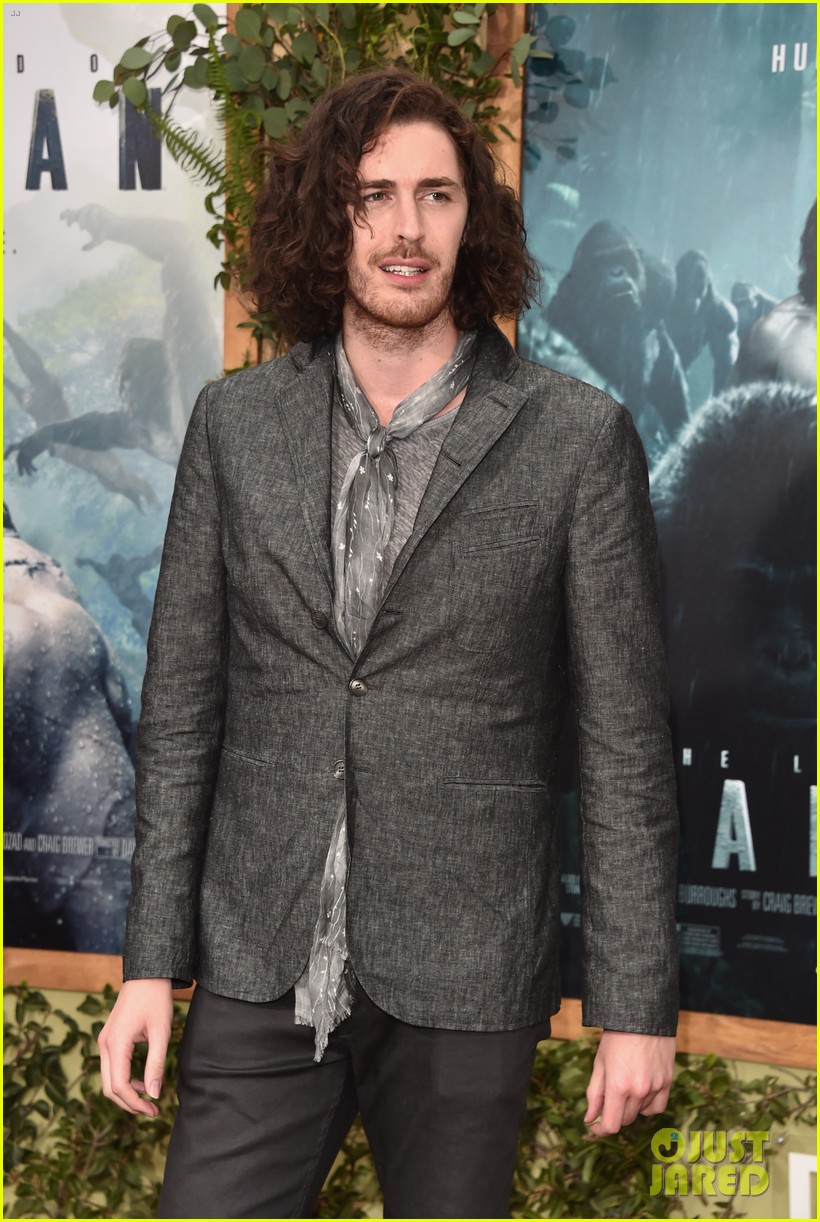 Ryan Guzman Hozier Step Out For Legend Of Tarzan Premiere Photo 3694027 Evanna Lynch Hozier Ryan Guzman Sofia Reyes Pictures Just Jared just jared