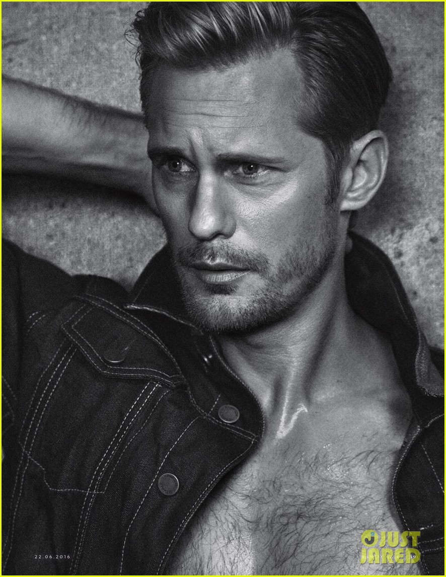 Alexander Skarsgard Is Wet & Sexy on Italian 'Vanity Fair' Cover Photo