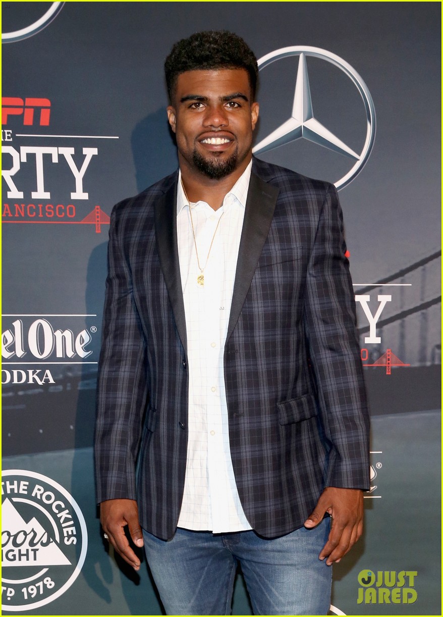 ezekiel elliott clothing