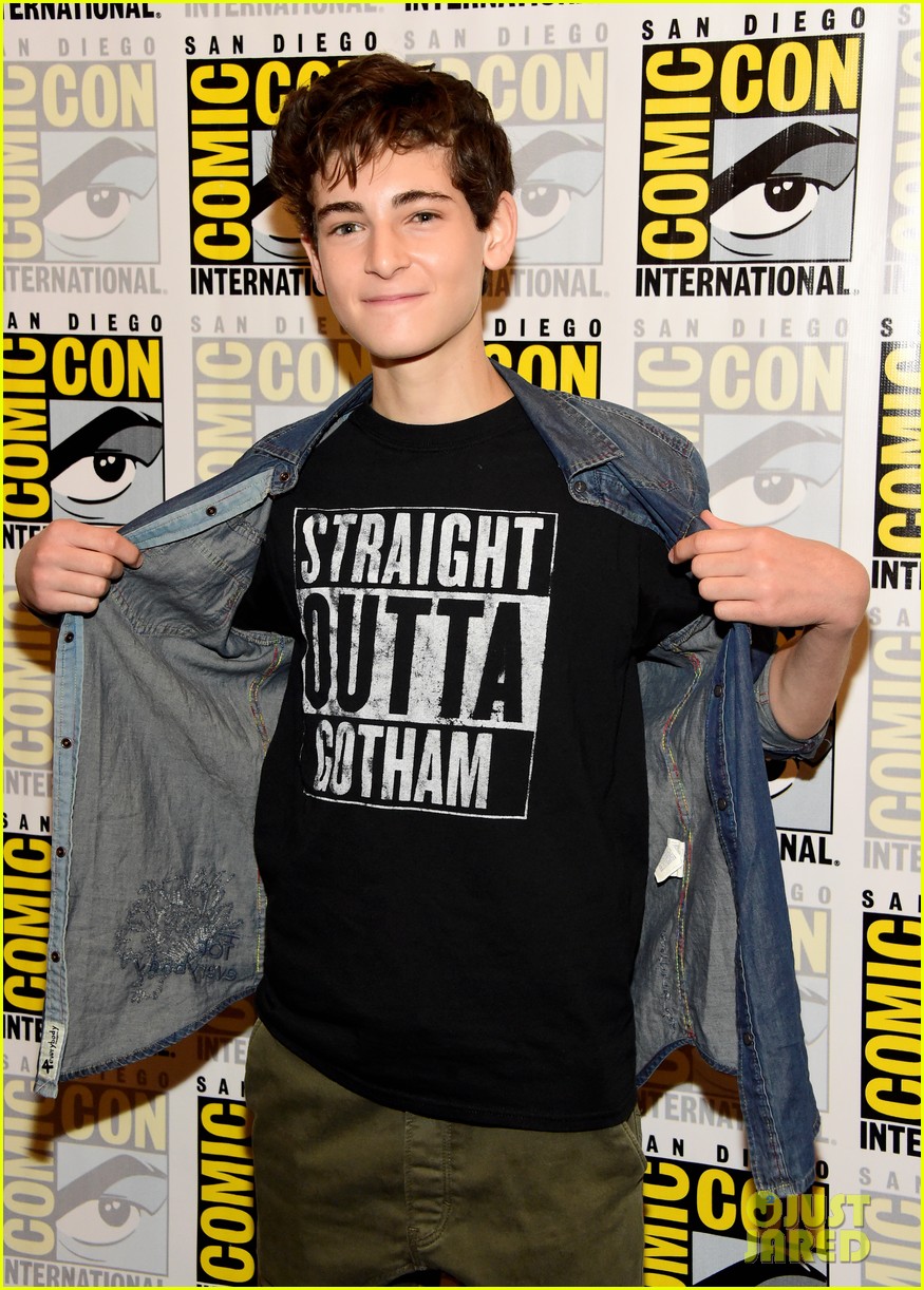 ‘Gotham’ Cast Teases Season Three at Comic-Con - Watch Now!: Photo