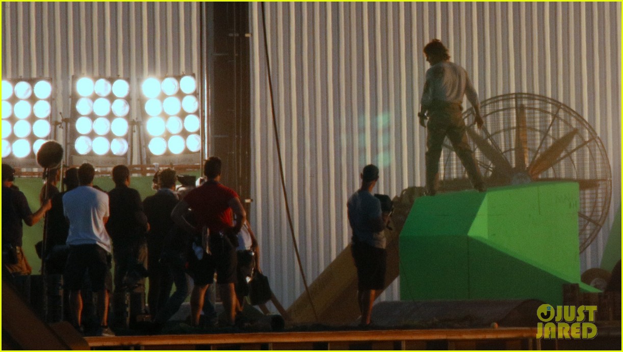 Mark Wahlberg Films Action Scenes for 'Transformers The Last Knight