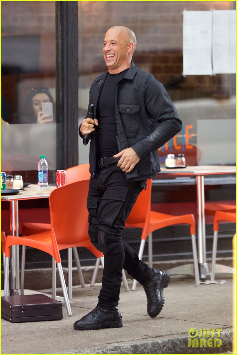 Vin Diesel Flexes His Muscles on 'Fast 8' Set! Photo 3706287 Fast