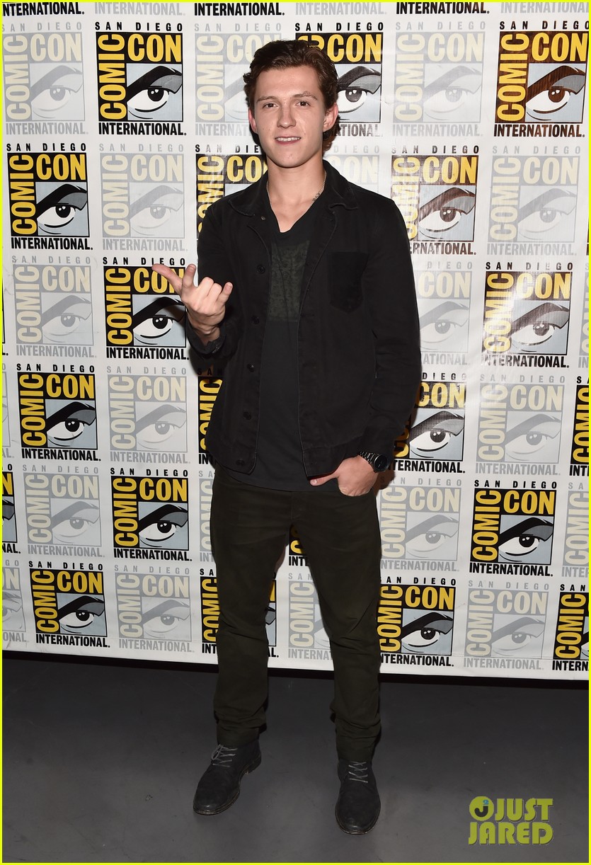 Tom Holland & Zendaya Lead 'Spider-Man: Homecoming' Cast To Comic-Con