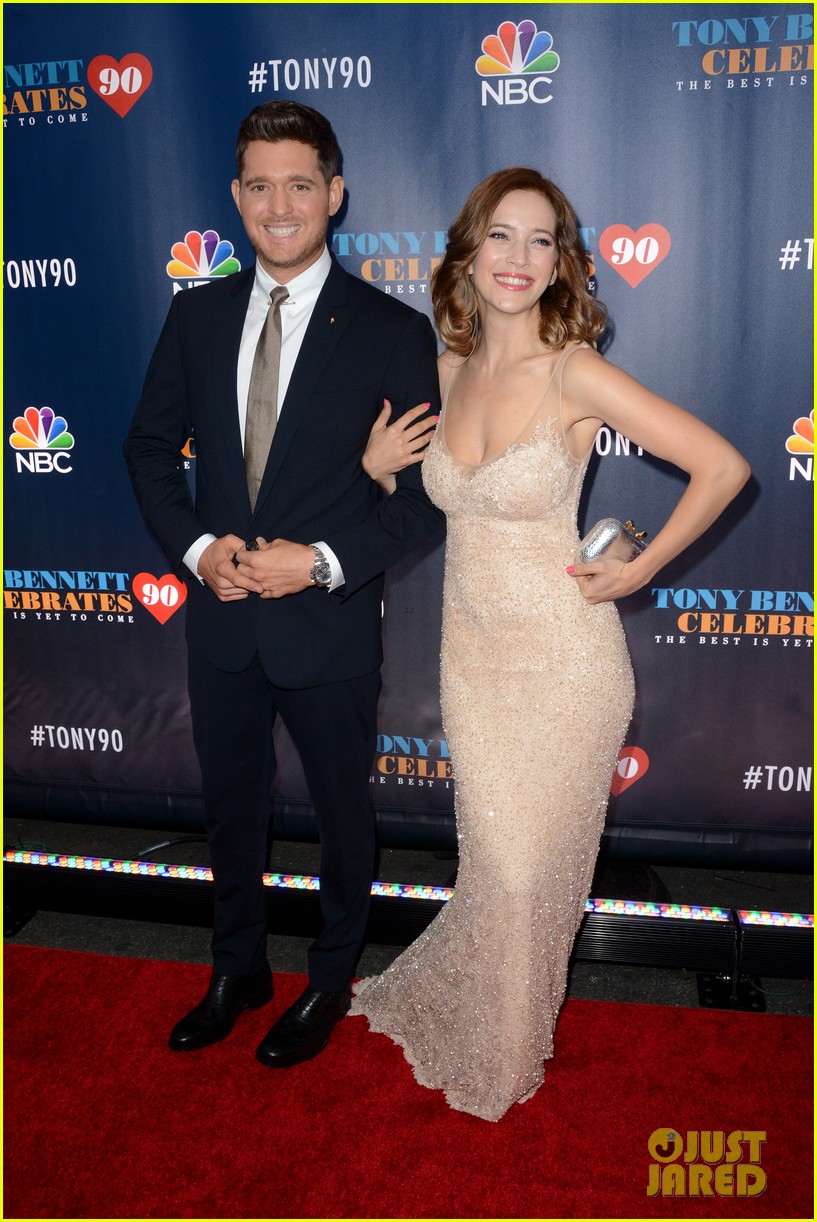 Michael Buble & Bruce Willis Bring Their Spouses To 'Tony