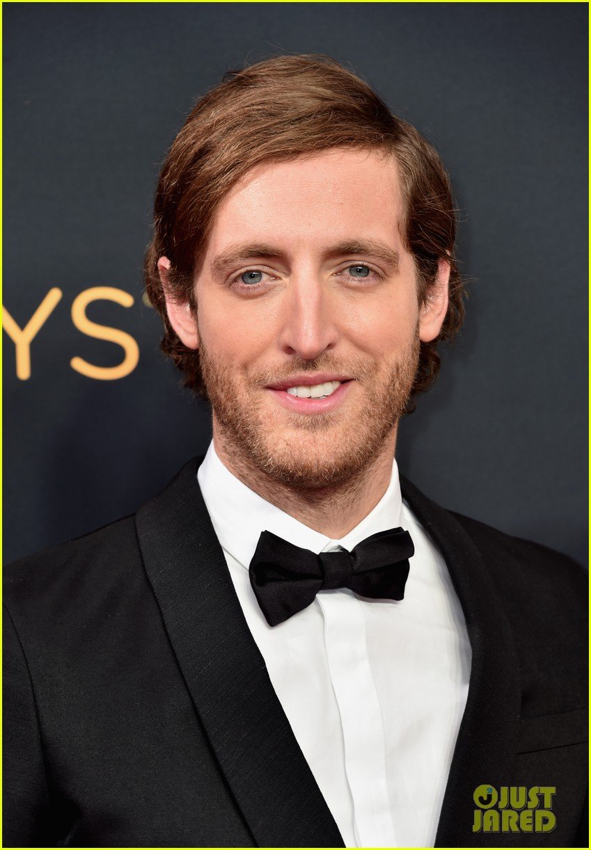 Thomas Middleditch & ‘Silicon Valley’ Cast Hit Up Emmys 2016: Photo