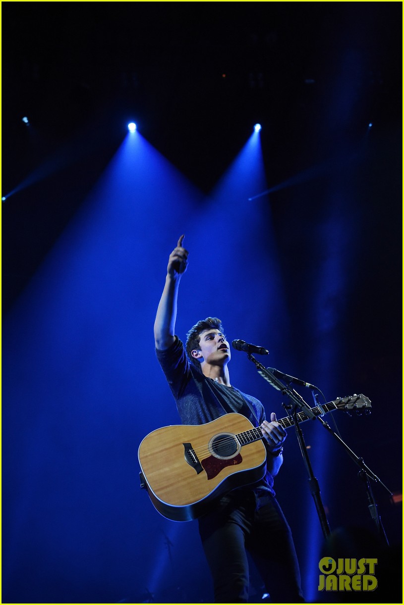 Shawn Mendes Performs 'Illuminate' Tour Preview at MSG (Set List