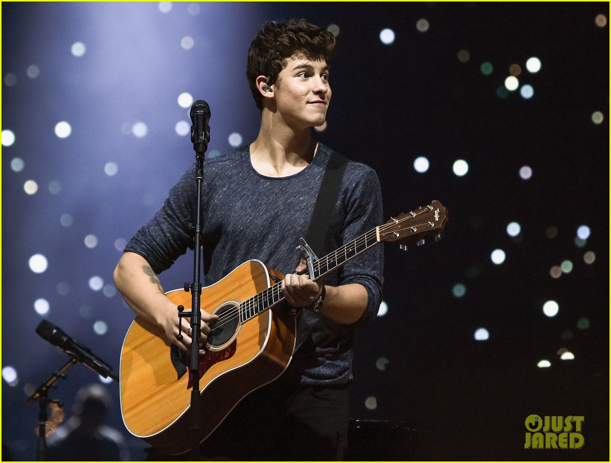 Shawn Mendes Performs Illuminate Tour Preview At Msg Set List Photo 3756187 Shawn Mendes Pictures Just Jared