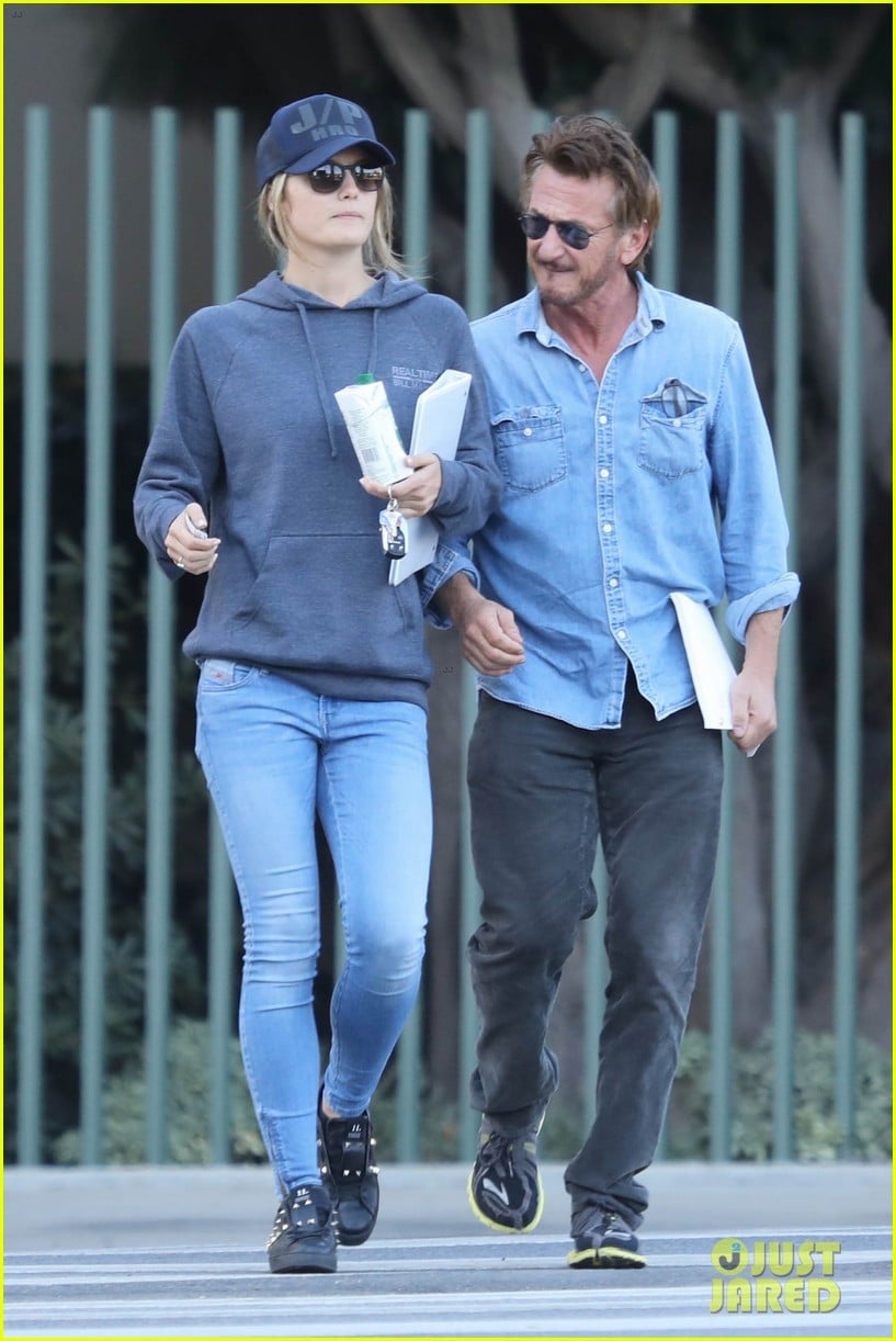 Sean Penn & New Girlfriend Leila Make Red Carpet Debut! Photo 3780014 Leila