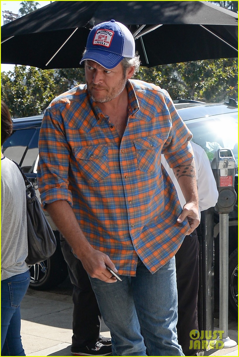 Gwen Stefani & Blake Shelton Enjoy Lunch Date in WeHo!: Photo 3786212