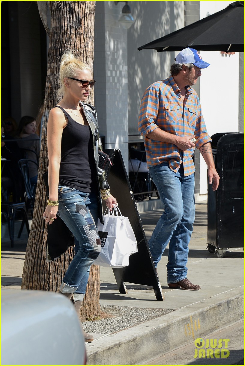 Gwen Stefani & Blake Shelton Enjoy Lunch Date in WeHo!: Photo 3786218