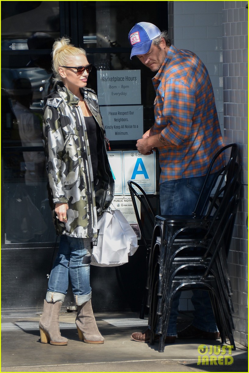 Gwen Stefani & Blake Shelton Enjoy Lunch Date in WeHo!: Photo 3786233