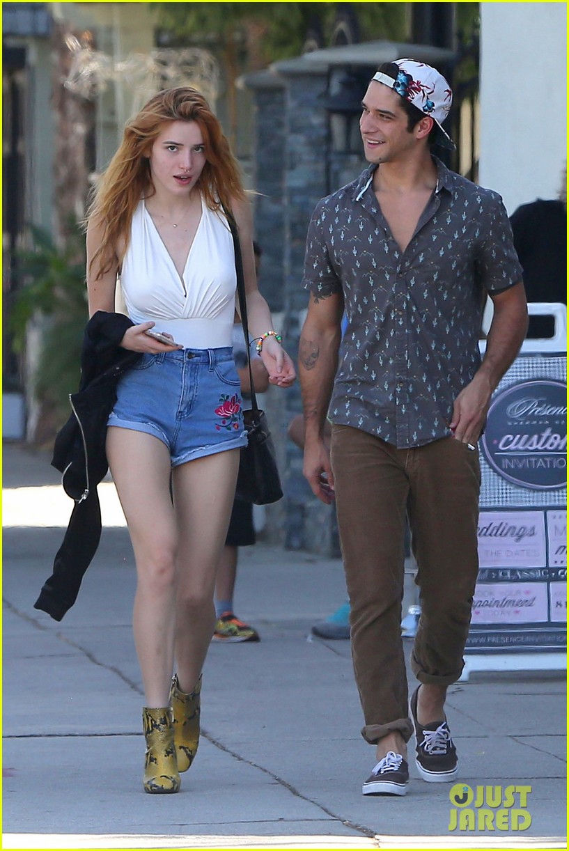 bella thorne tyler posey lunch after fil last episode 06