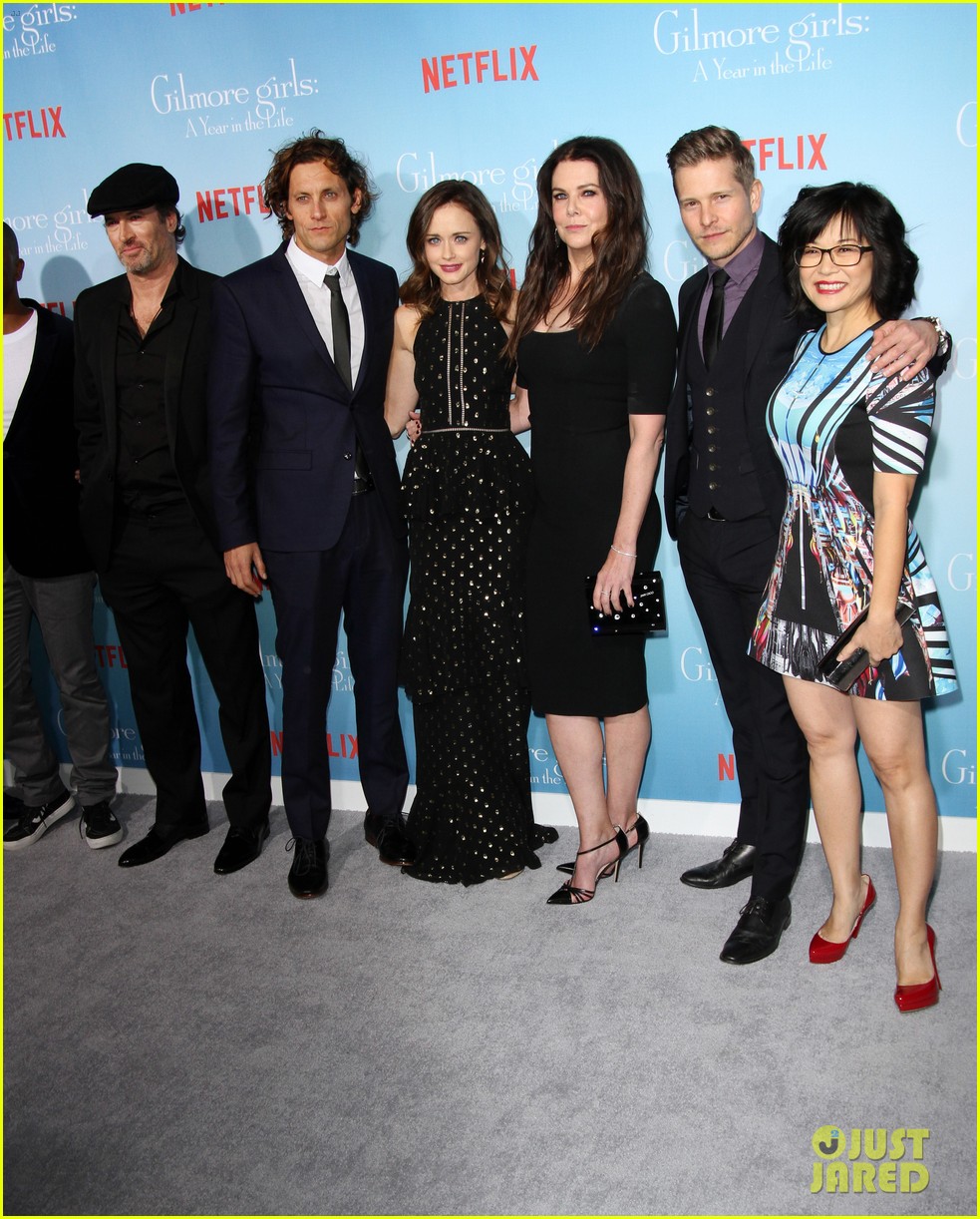 ‘Gilmore Girls’ Cast Premieres New Episodes in Los Angeles!: Photo