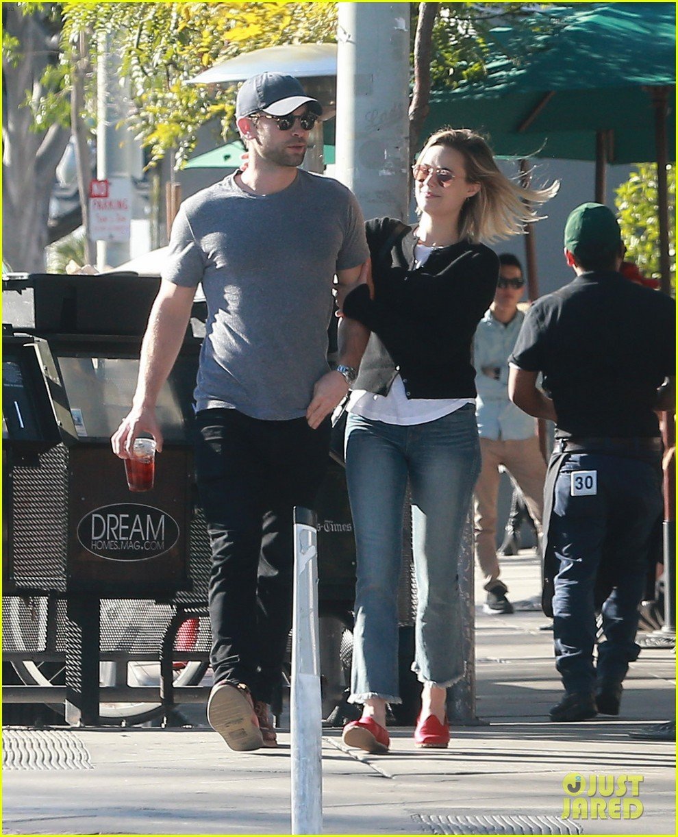 Chace Crawford & Girlfriend Rebecca Rittenhouse Make Such a Cute Couple