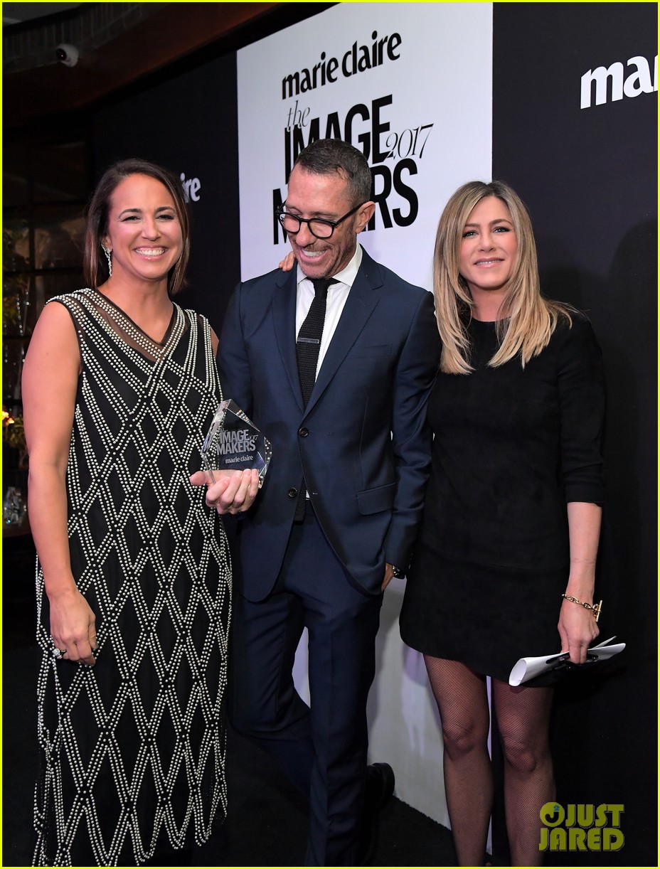 Jennifer Aniston Honors Hairstylist Chris Mcmillan At Marie