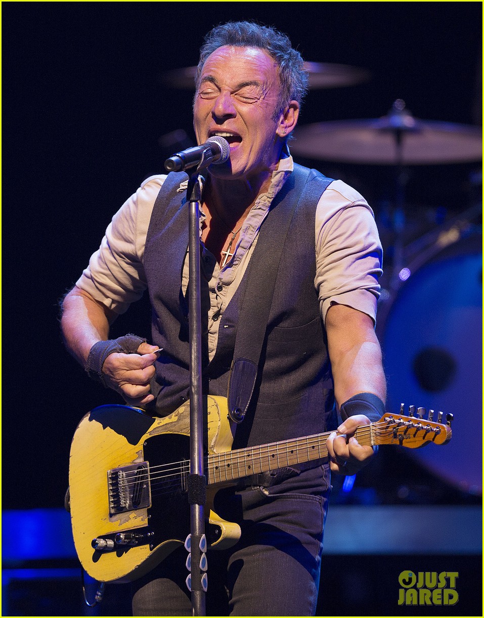 VIDEO Bruce Springsteen Sends Love to Women's March Participants