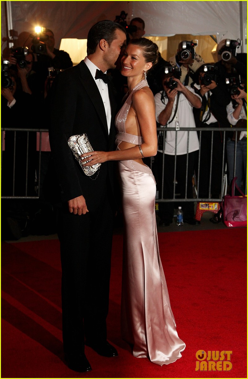 Gisele Bundchen & Tom Brady Named CoChairs of Met Gala 2017