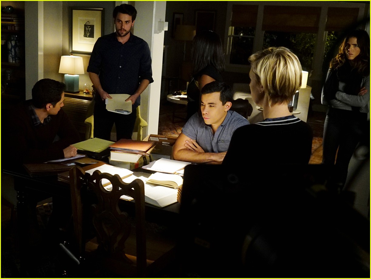 Who Killed Wes? 'How to Get Away with Murder' Spoilers Revealed! Photo