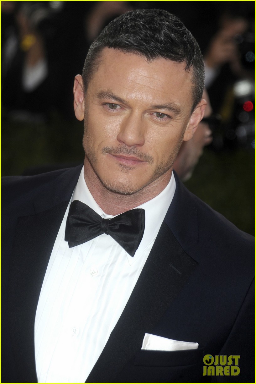 Here Are Luke Evans' Hottest Photos in One Place! Photo 3875493 Luke