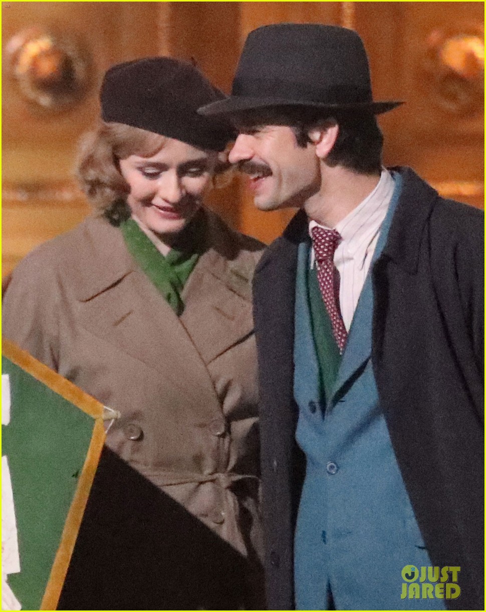 Emily Mortimer Ben Whishaw As Jane Michael Banks First Look