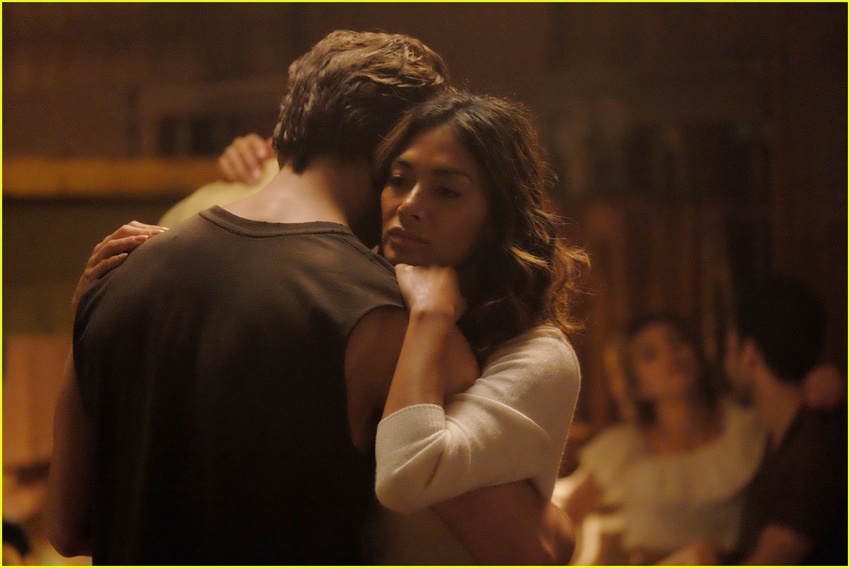 ‘Dirty Dancing’ 2017 Remake - ABC Releases 200 New Stills!: Photo