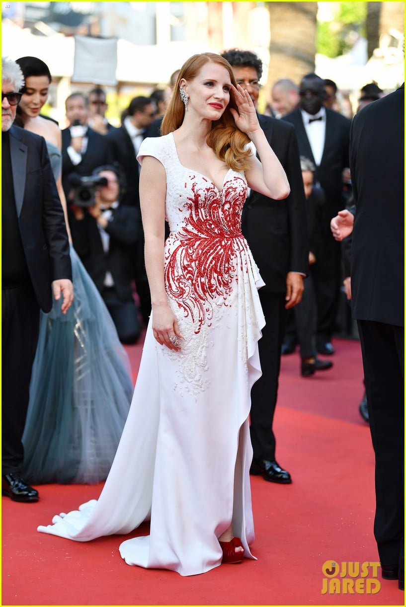 Jessica Chastain & Uma Thurman Close Out Cannes 2017: Photo 3906652