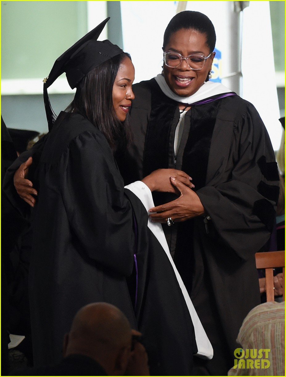Oprah Winfrey Delivers Commencement Speech at Agnes Scott College