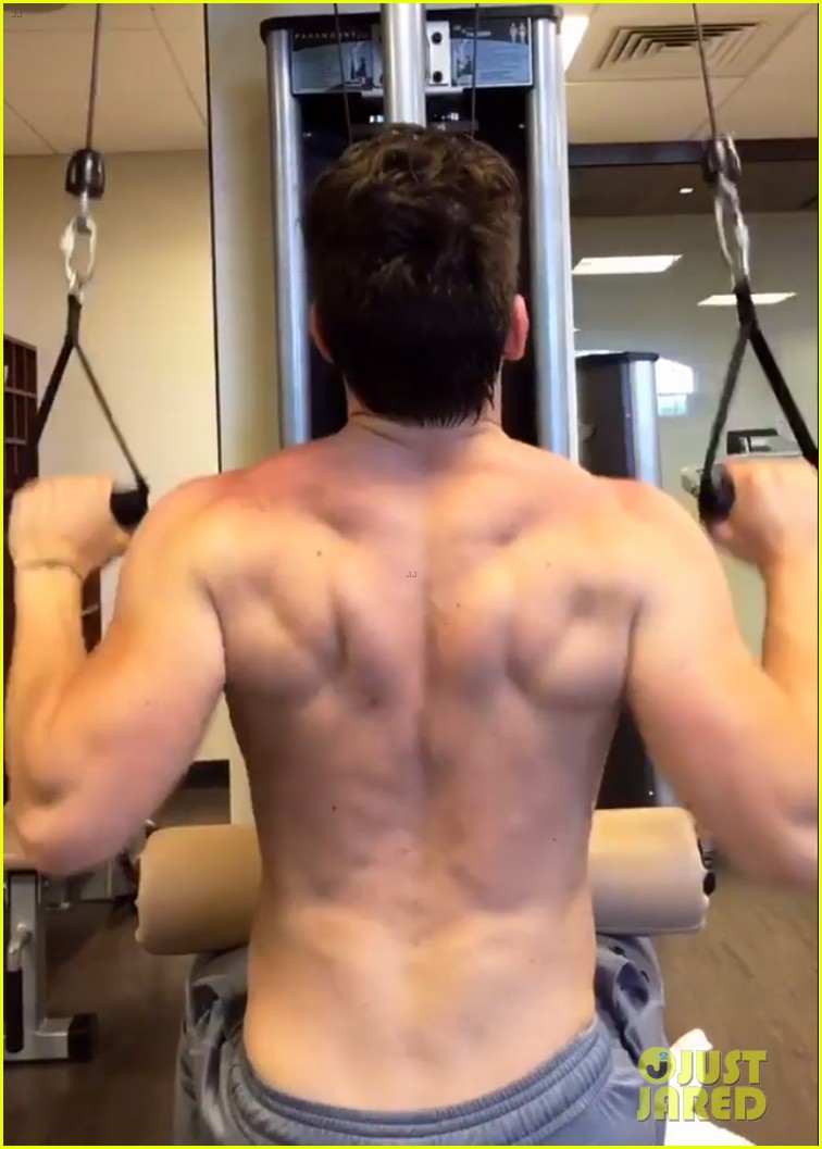 Gregg Sulkin - Página 54 - Xtasis : Un Foro de Hombres... para Hombres