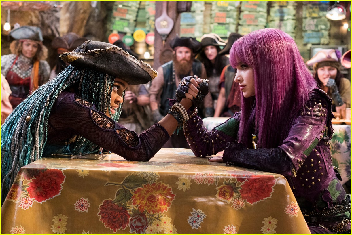 Disney’s ‘Descendants 2’ - Full Cast & Songs List!: Photo 3931551