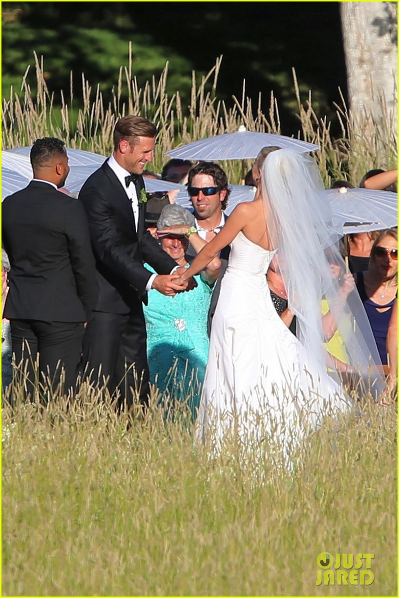 Julianne Hough�s Wedding Photos See the Romantic Pics
