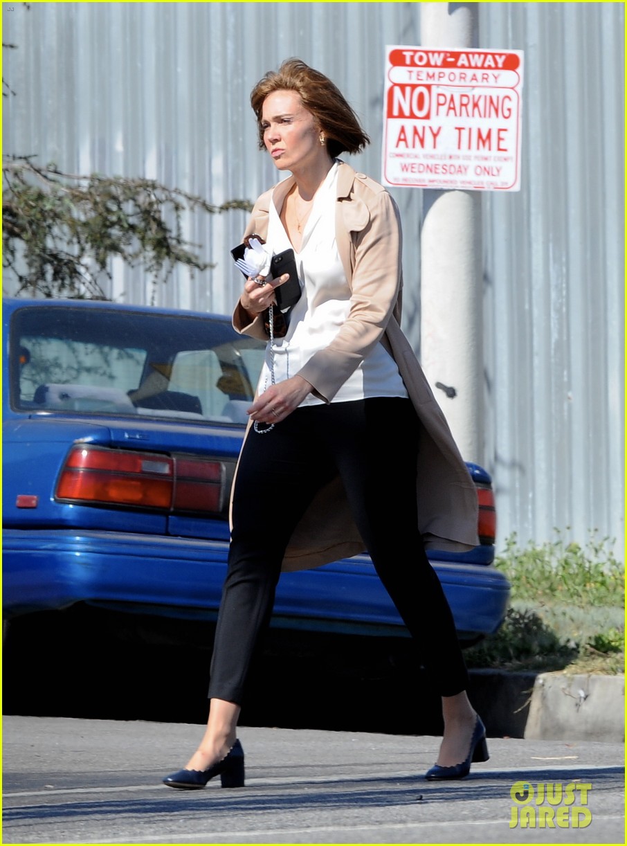 Mandy Moore Films 'This Is Us' Scenes as Older Rebecca: Photo 3934784