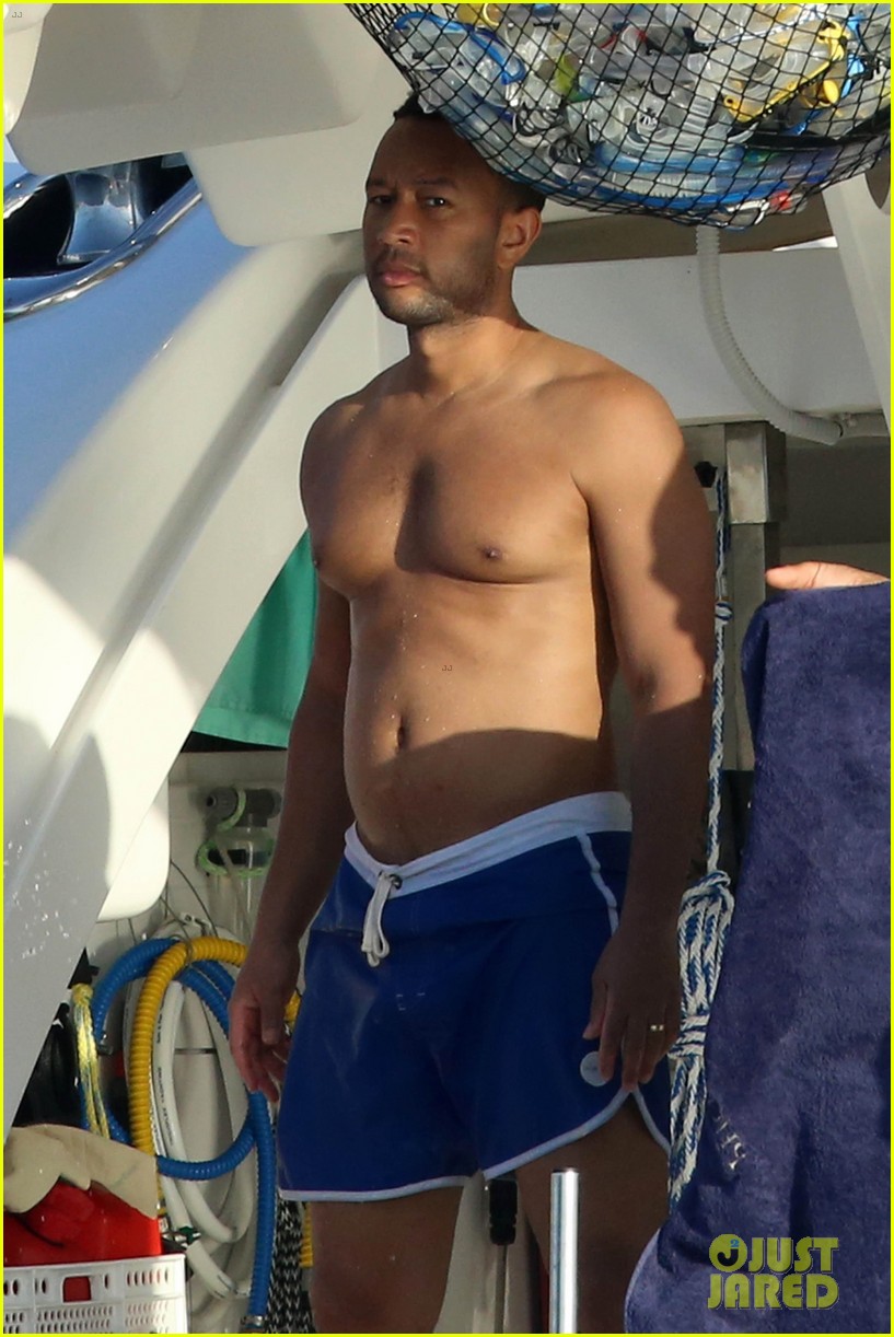 Chrissy Teigen & John Legend Bare Their Beach Bodies in Sardinia: Photo