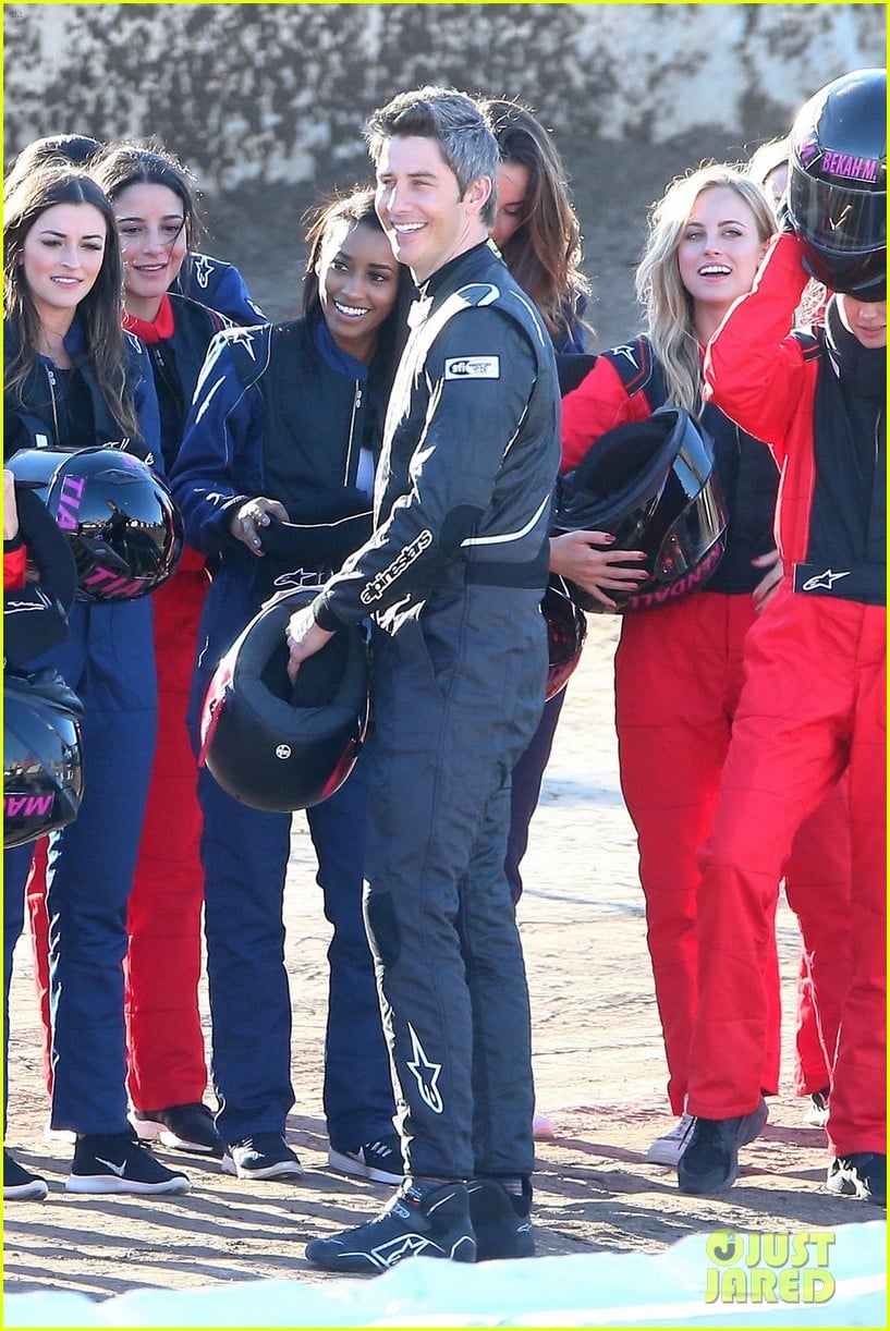 Arie Luyendyk Jr. Films 'The Bachelor' with His Contestants (Photos) Photo 3964651 Arie