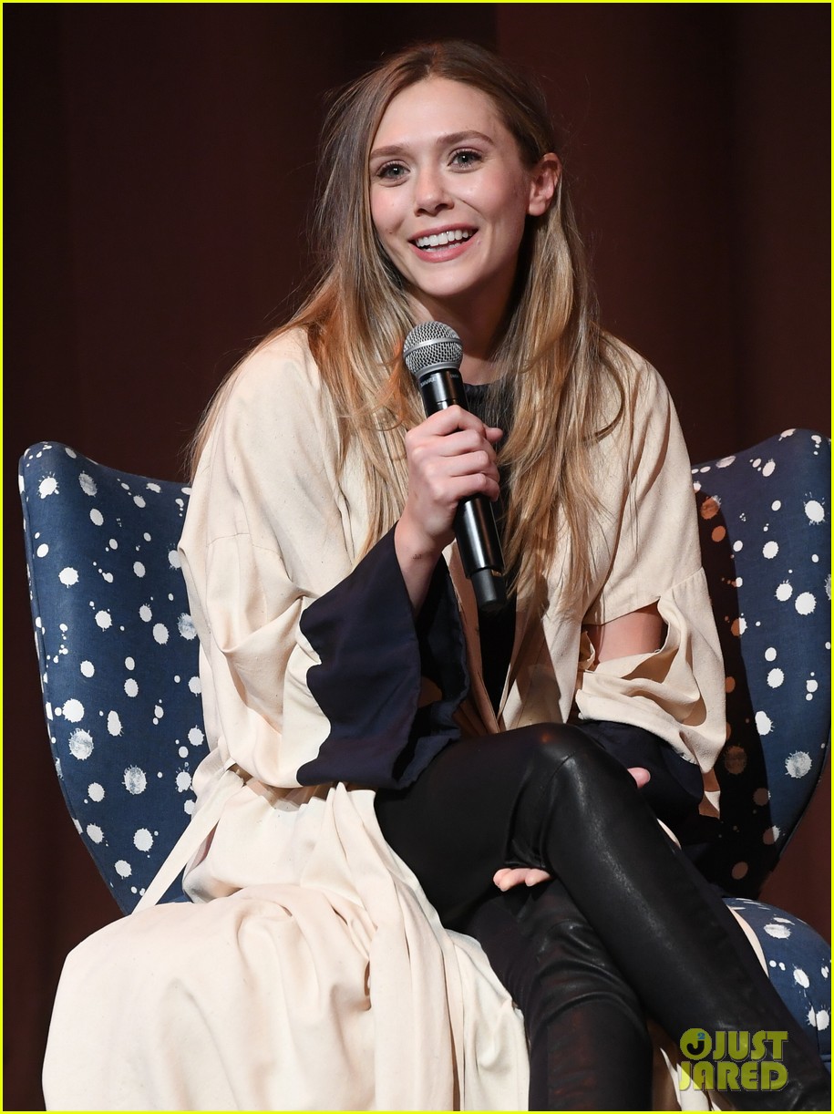 Chris Evans Robert Downey Jr Host Special Screening Wind River Screening For Jeremy Renner Elizabeth Olsen Photo 3994370 Chris Evans Elizabeth Olsen Jeremy Renner Robert Downey Jr Pictures Just Jared