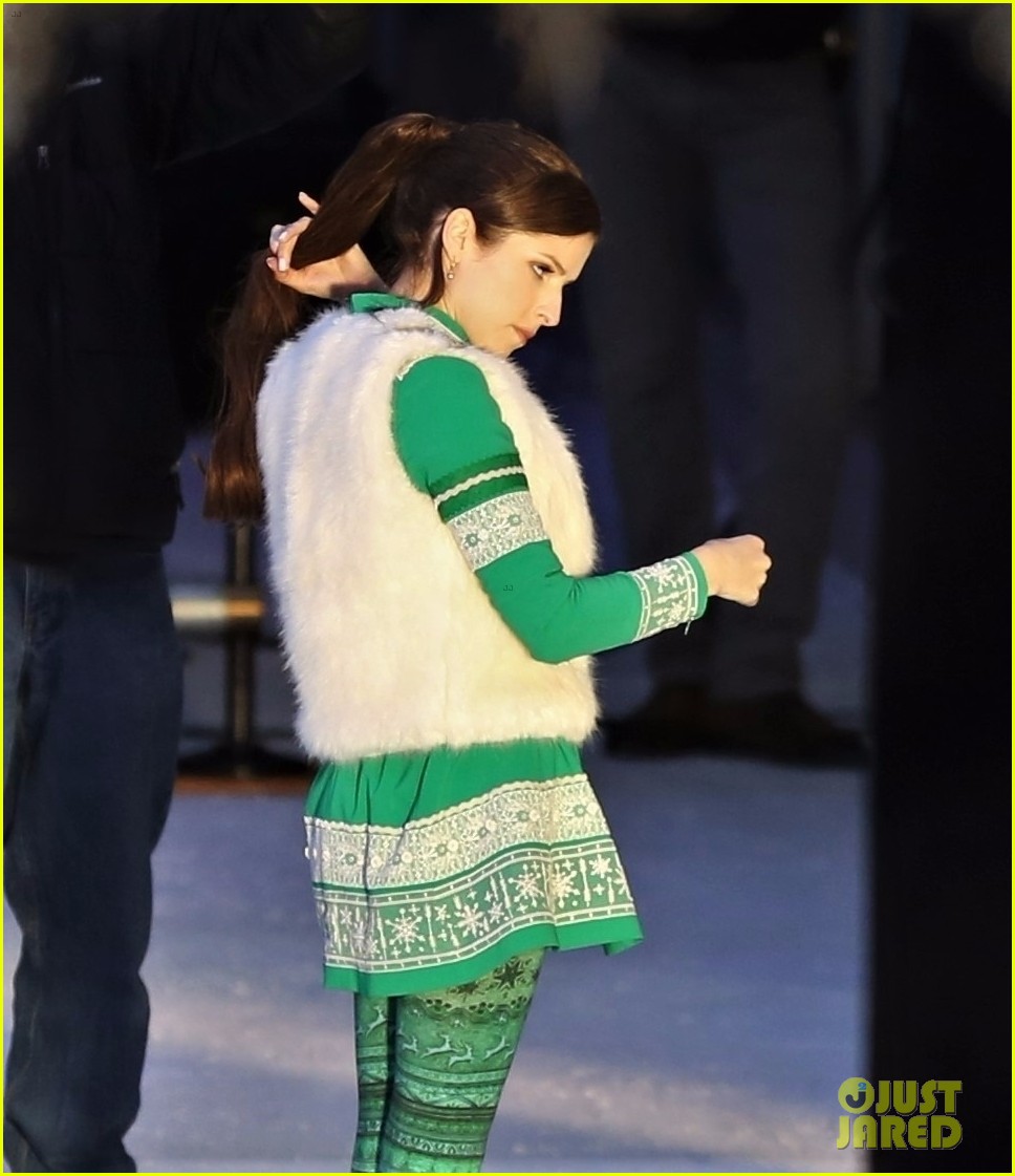 Anna Kendrick Gets Chilly on the Ice While Filming Christmas Movie 'Noelle': Photo 3991049 ...