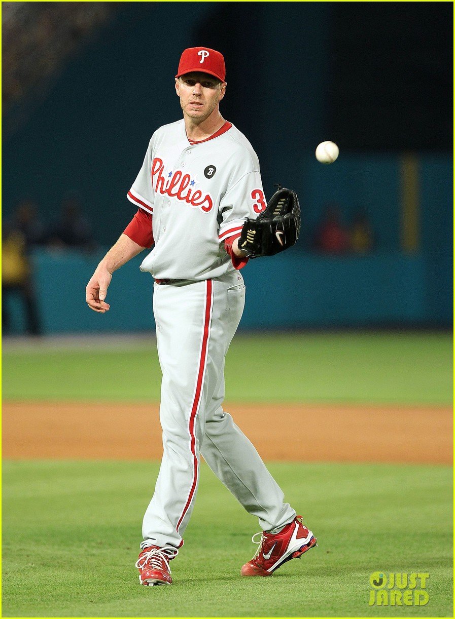 Roy Halladay Dead - Retired MLB Player Dies at 40 in Plane Crash: Photo