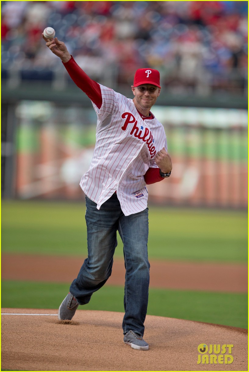 Roy Halladay Dead - Retired MLB Player Dies at 40 in Plane Crash: Photo