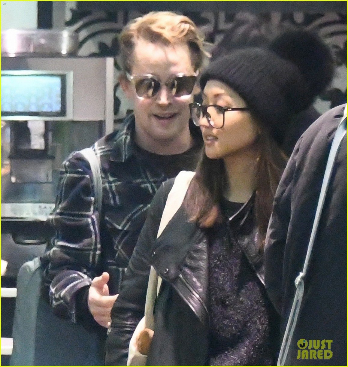 Macaulay Culkin & Girlfriend Brenda Song Go Grocery Shopping in Paris