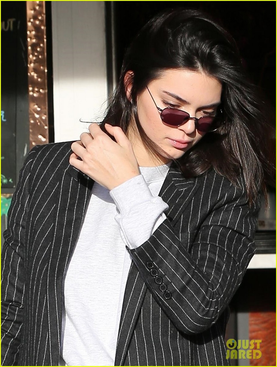 Kourtney Kardashian & Kendall Jenner Go Ice Skating - See the Pics