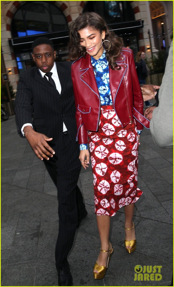 Zac Efron & Zendaya Kick Off 'Greatest Showman' Media Tour in London