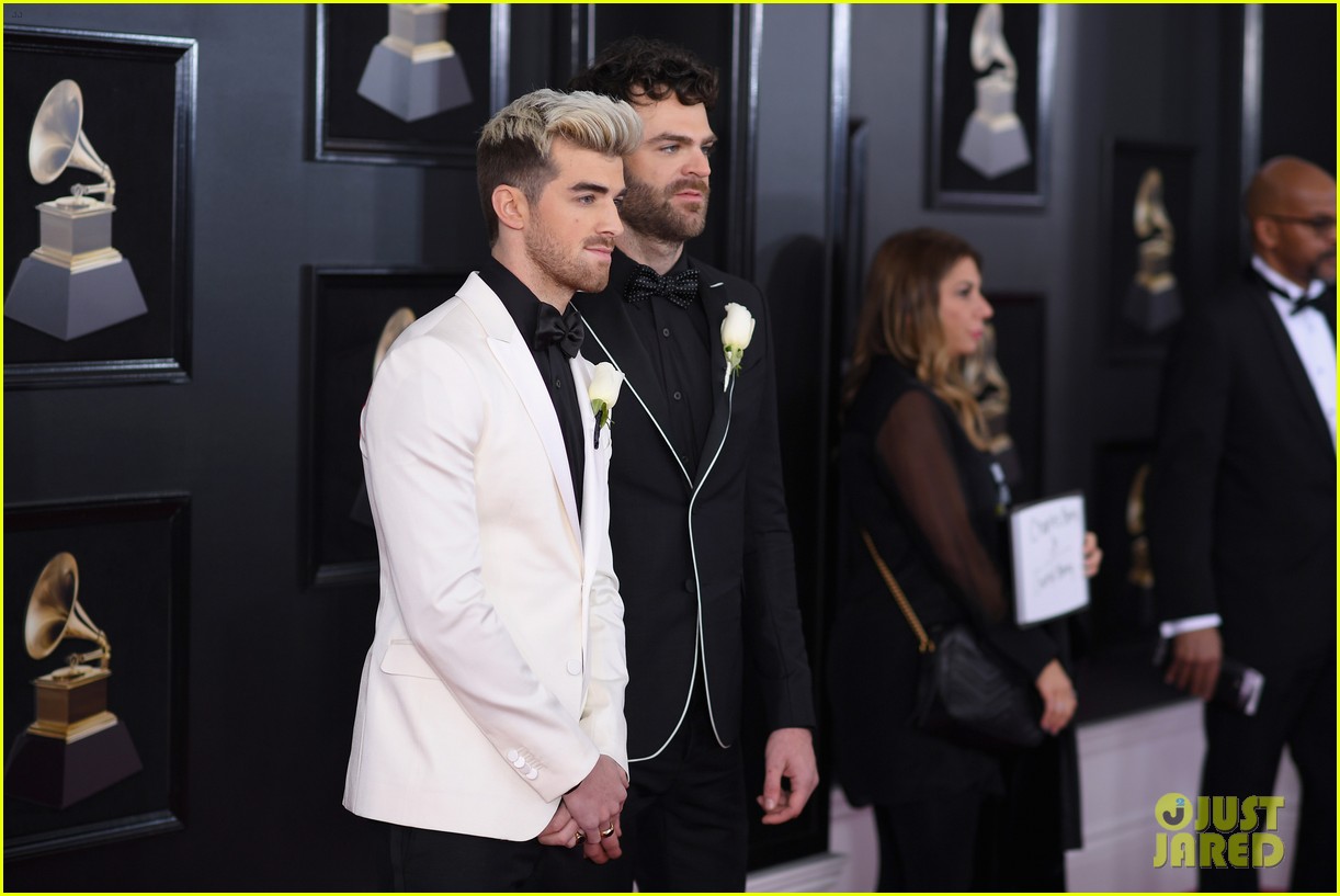 The Chainsmokers Alex Pall & Andrew Taggart Coordinate Their Suits at