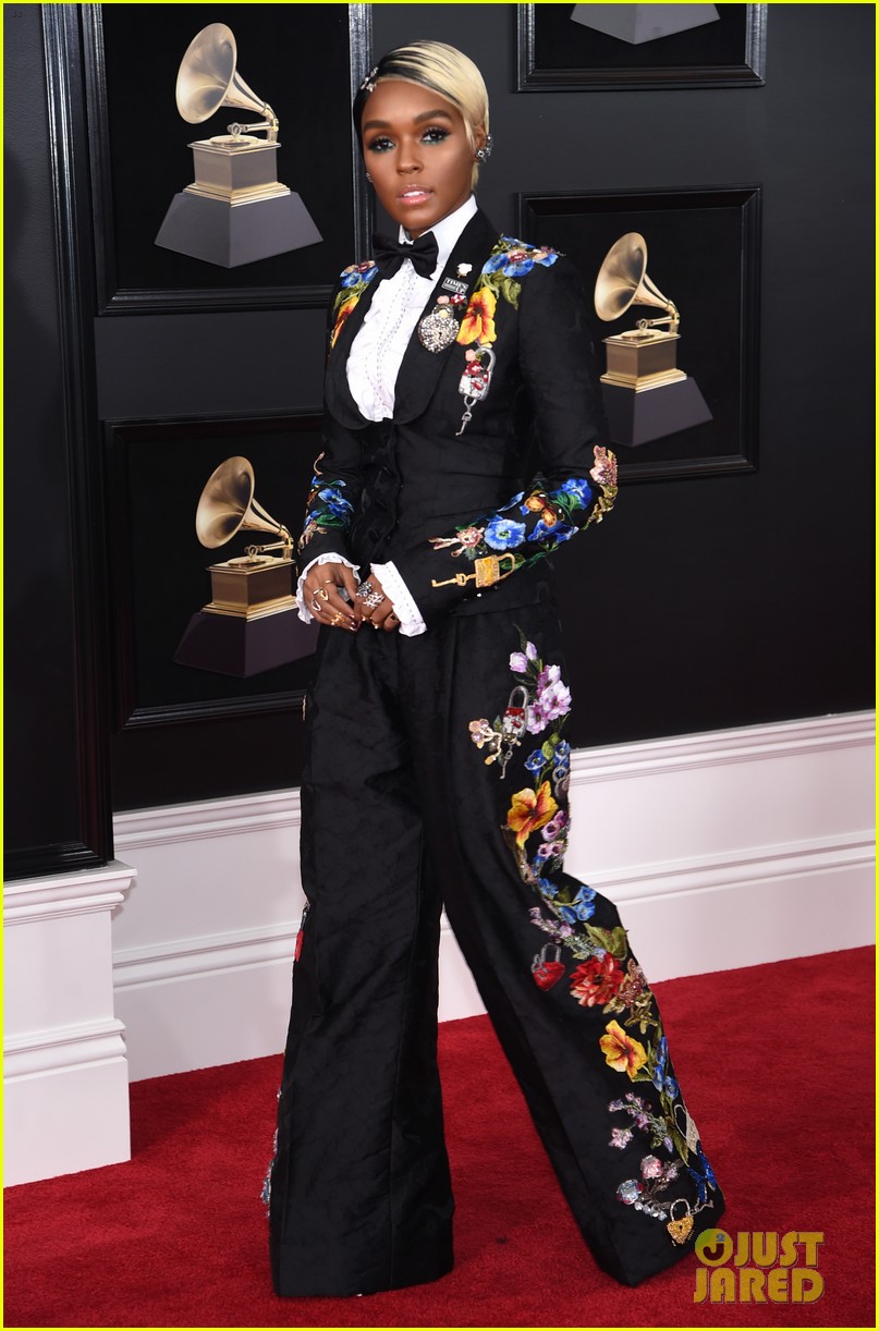 janelle-monae-grammys-2018-red-carpet-09
