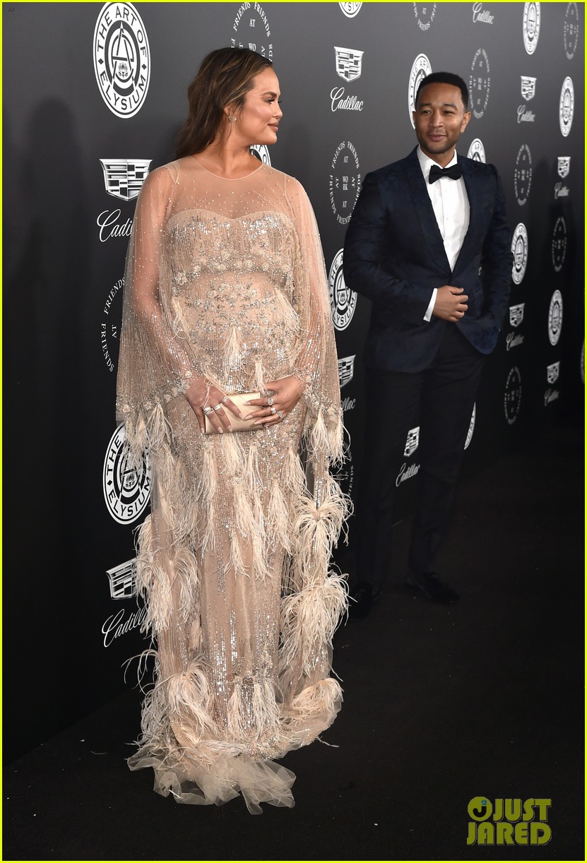 John Legend Chrissy Teigen Make One Stylish Couple At Art Of Elysium Gala Photo 4008913 Chrissy Teigen John Legend Pregnant Celebrities Pictures Just Jared