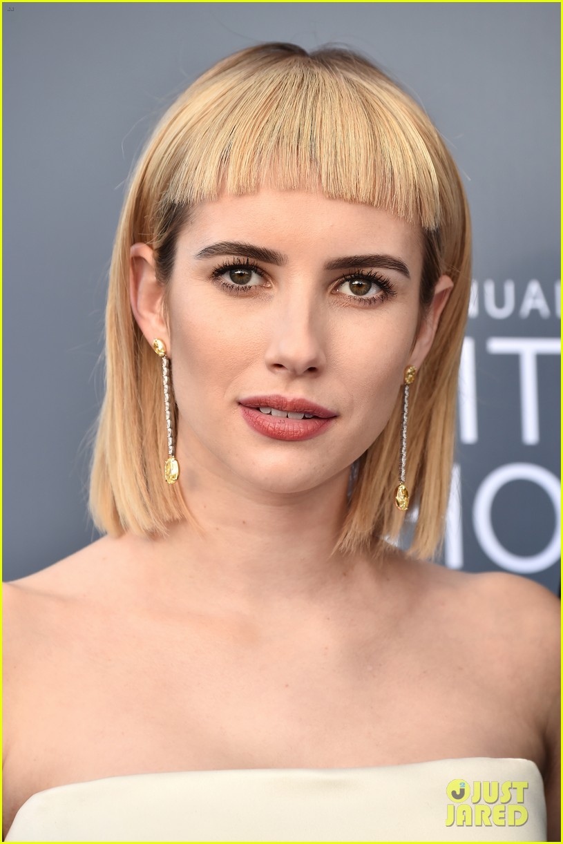 Emma Roberts Debuts New Haircut, Joins Evan Peters at Critics' Choice