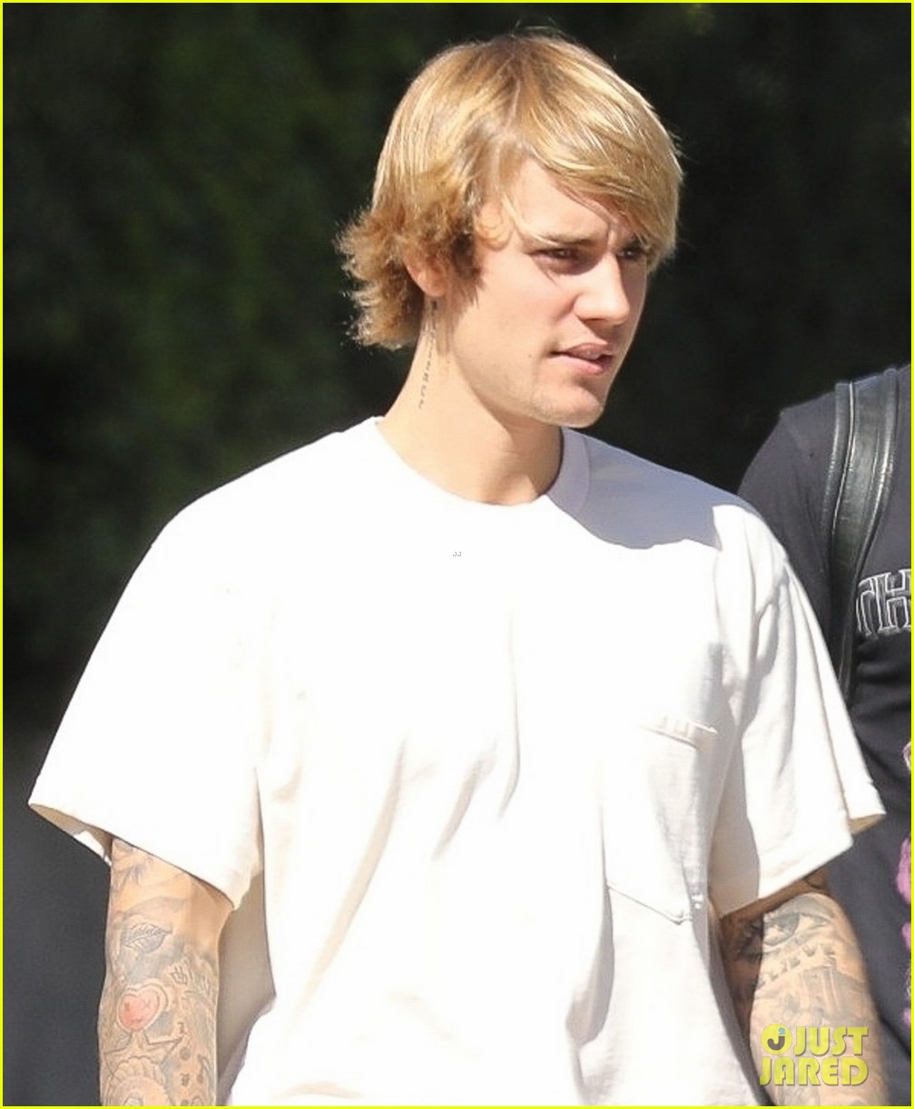 Justin Bieber Hot Pastor Carl Lentz Grab Lunch Together Photo