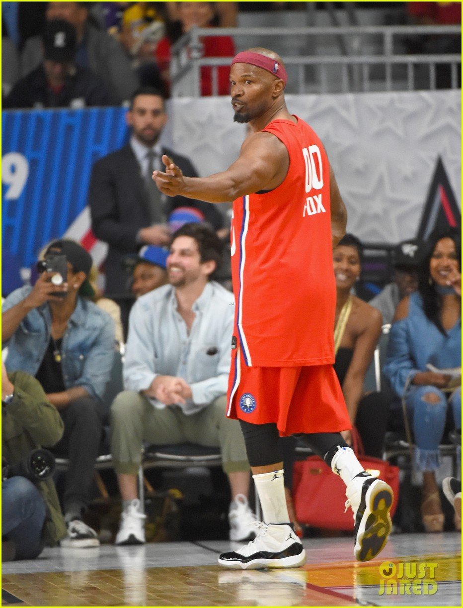 Jamie Foxx Plays in NBA AllStar Celebrity Game After Walking Out of