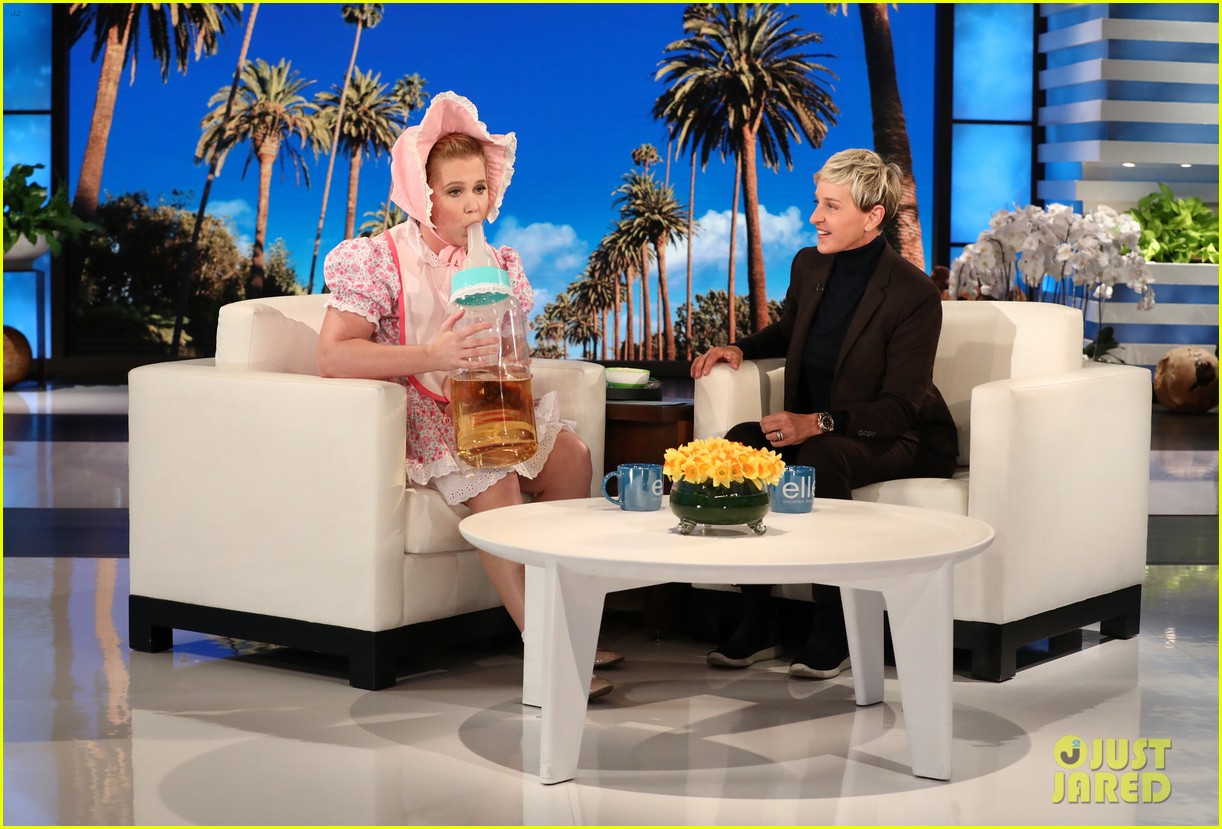 Amy Schumer Dresses As Baby To Debut Trailer For New Film 'I Feel